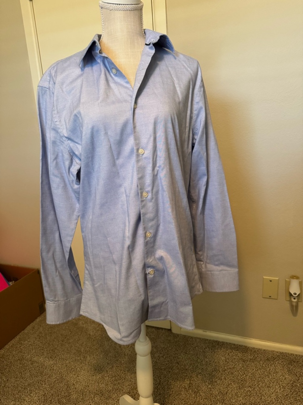 Banana Republic Men’s Light Blue Men's Dress Shirt Athletic Fit
